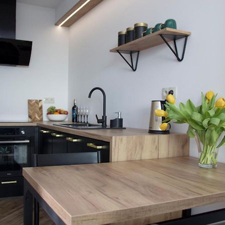 Spring 57 By Housine Apartment Zator Bagian luar foto