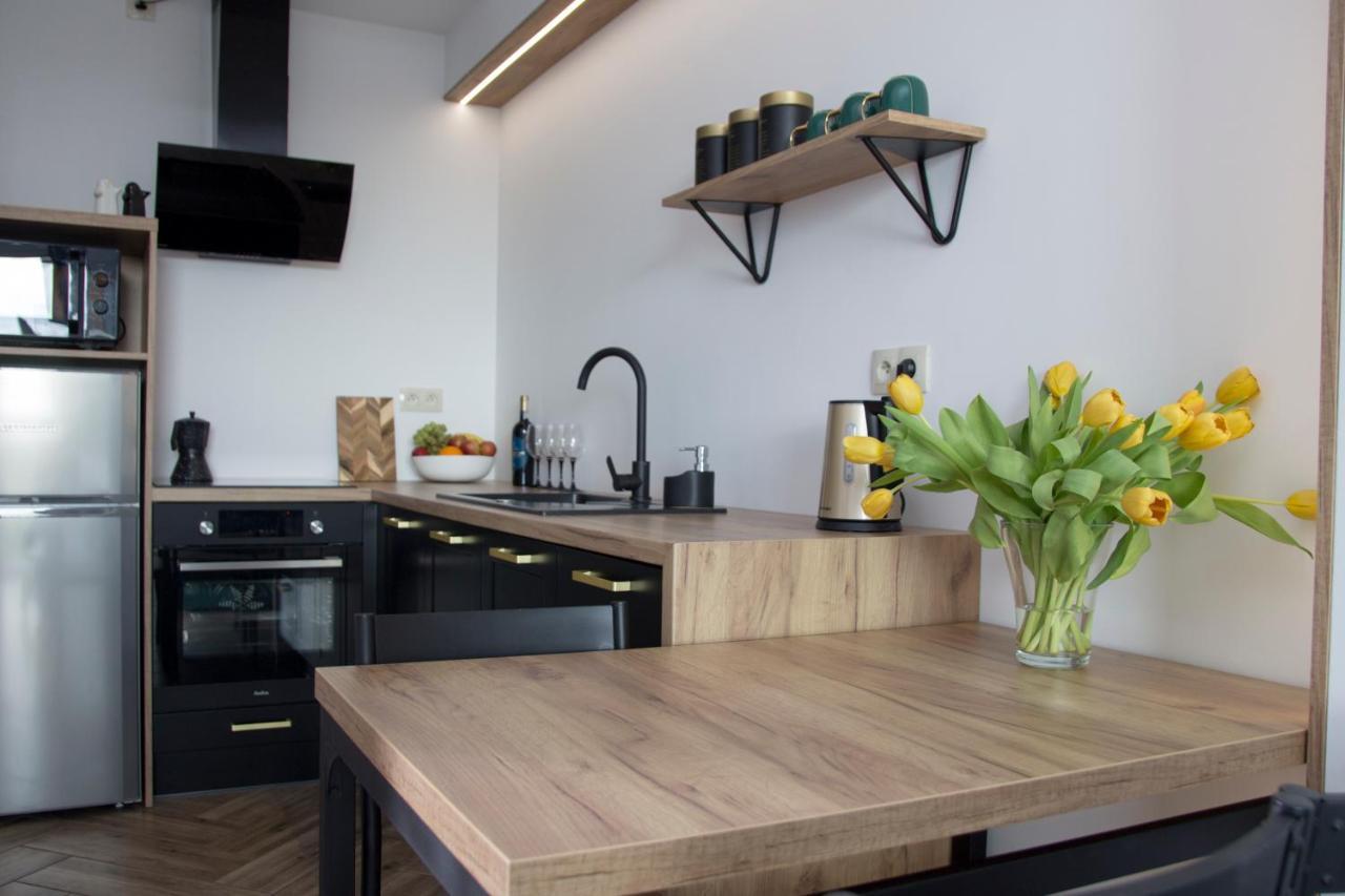 Spring 57 By Housine Apartment Zator Bagian luar foto